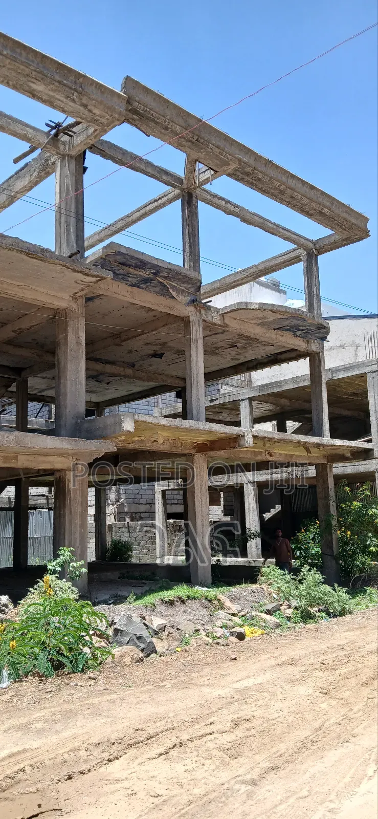 አራብሳ ዲያስፖራ ሰፈር የሚሸጥ G+2 "ስኬሌተን በጣም አዋጫ በጣም የለማ ሰፈር ላይ