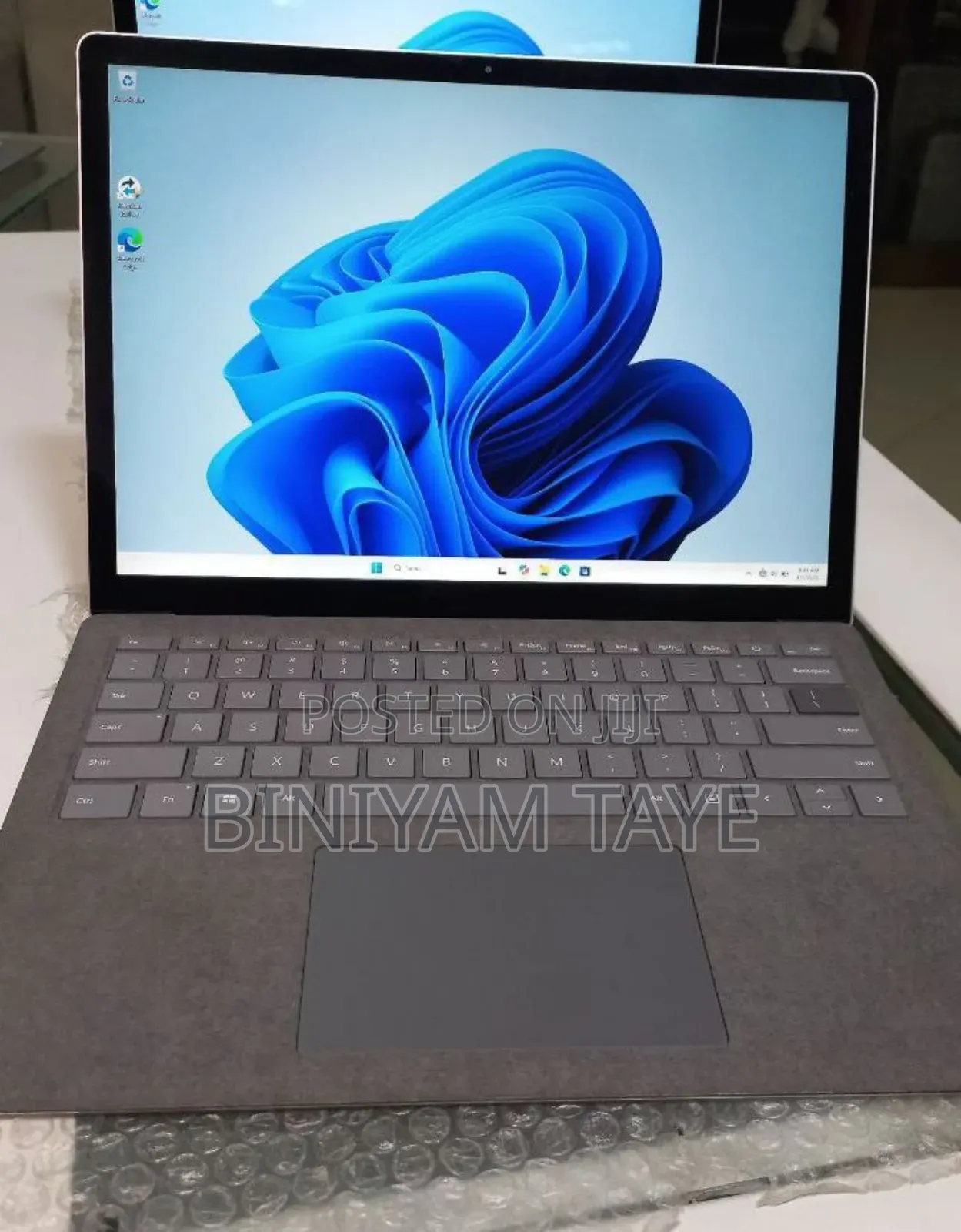 New Laptop Microsoft Surface 16GB Intel Core I7 SSD 512GB