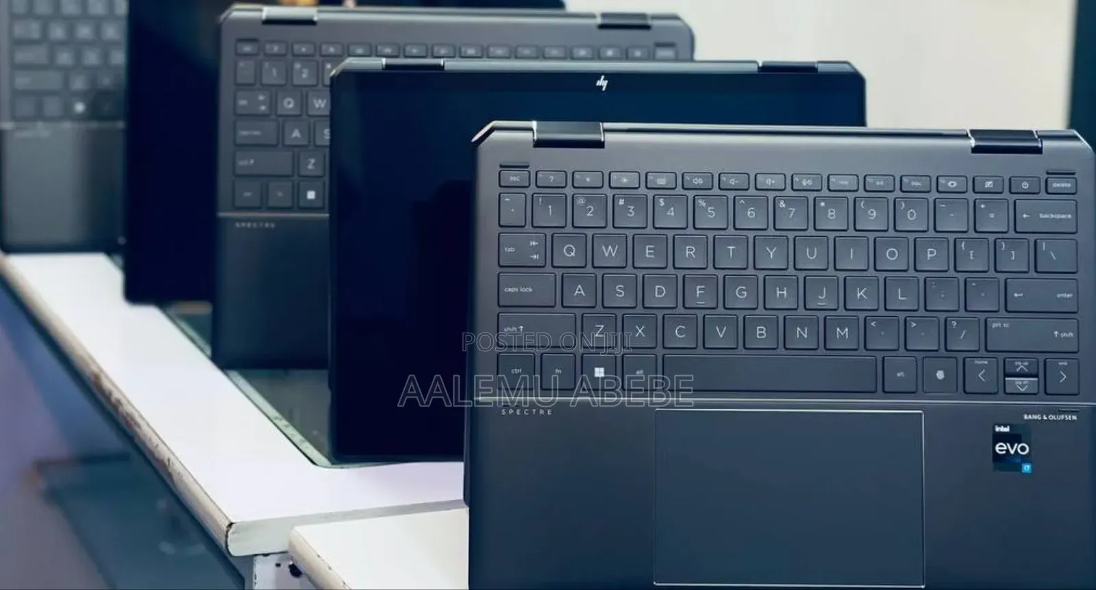 New Laptop HP Spectra 13 16GB Intel Core I7 SSD 1T