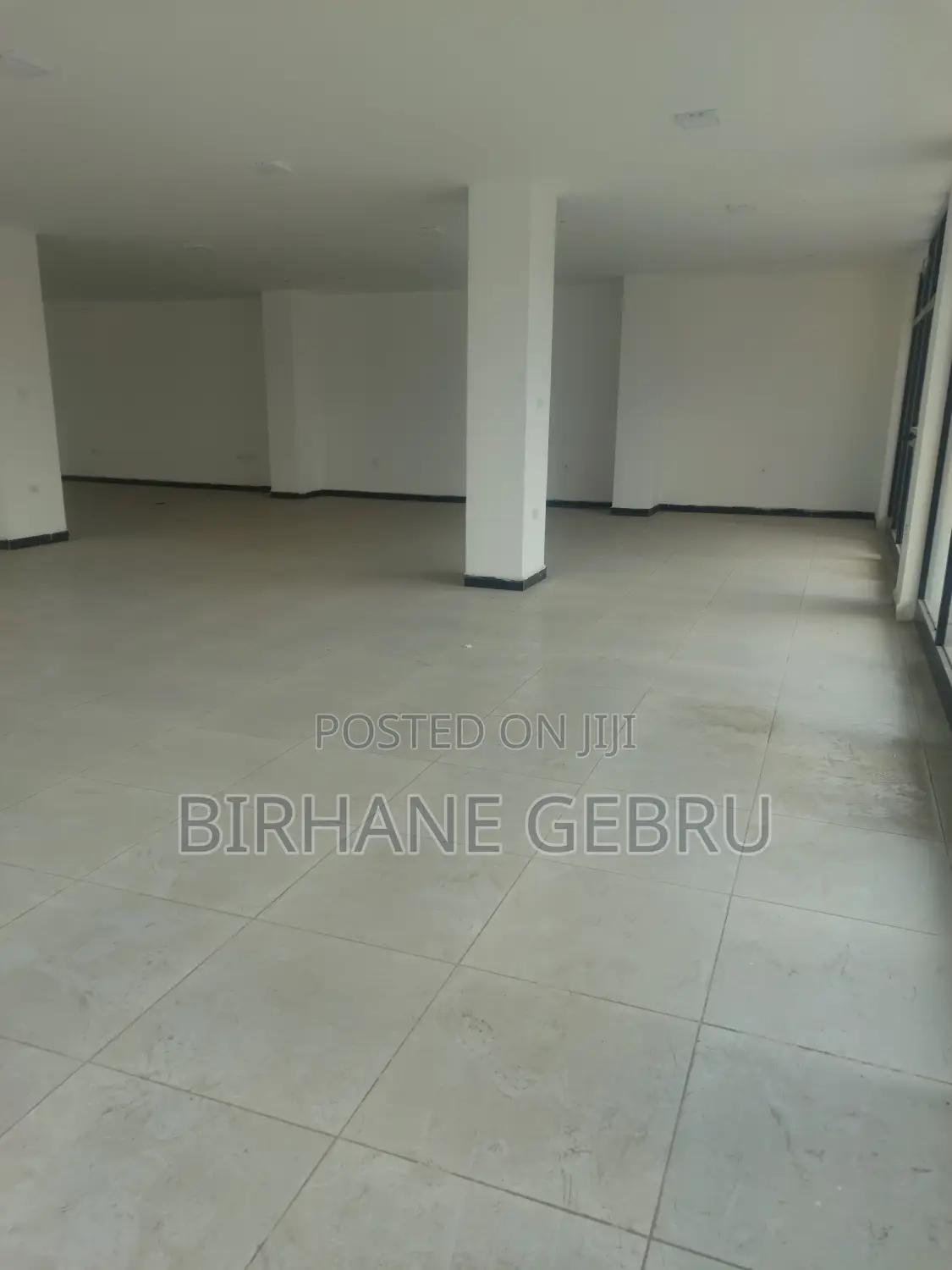 Complex Apartiment Rent for Business