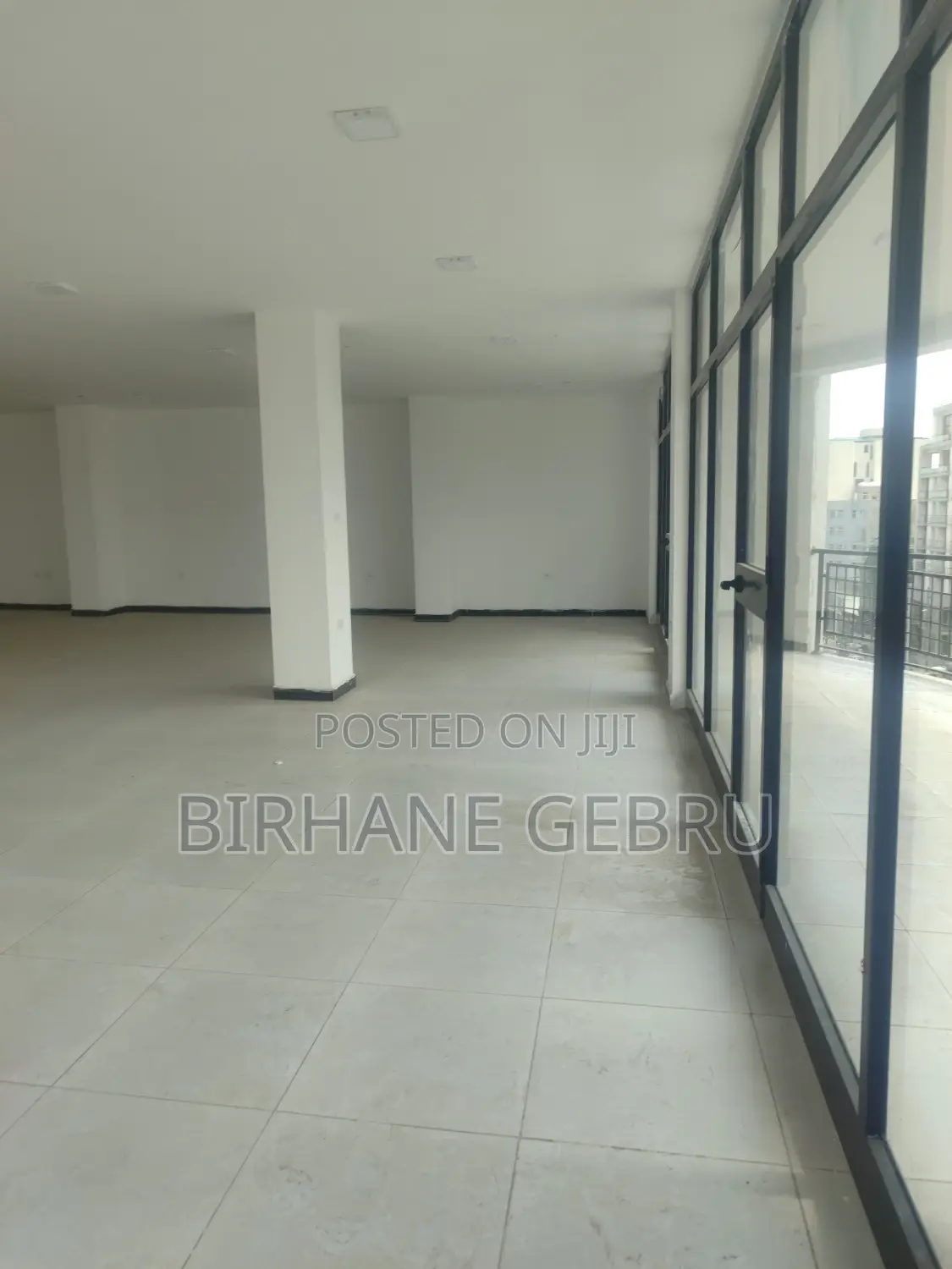 Complex Apartiment Rent for Business