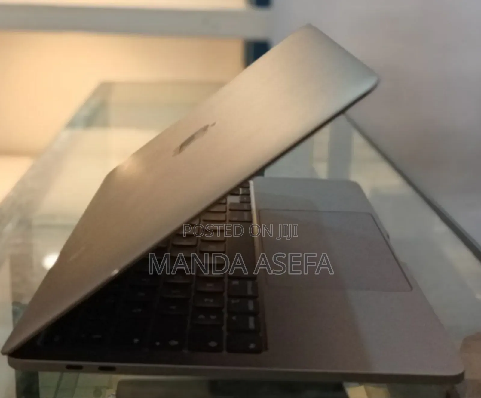 New Laptop Apple MacBook Pro 2020 16GB Intel Core I5 SSD 512GB