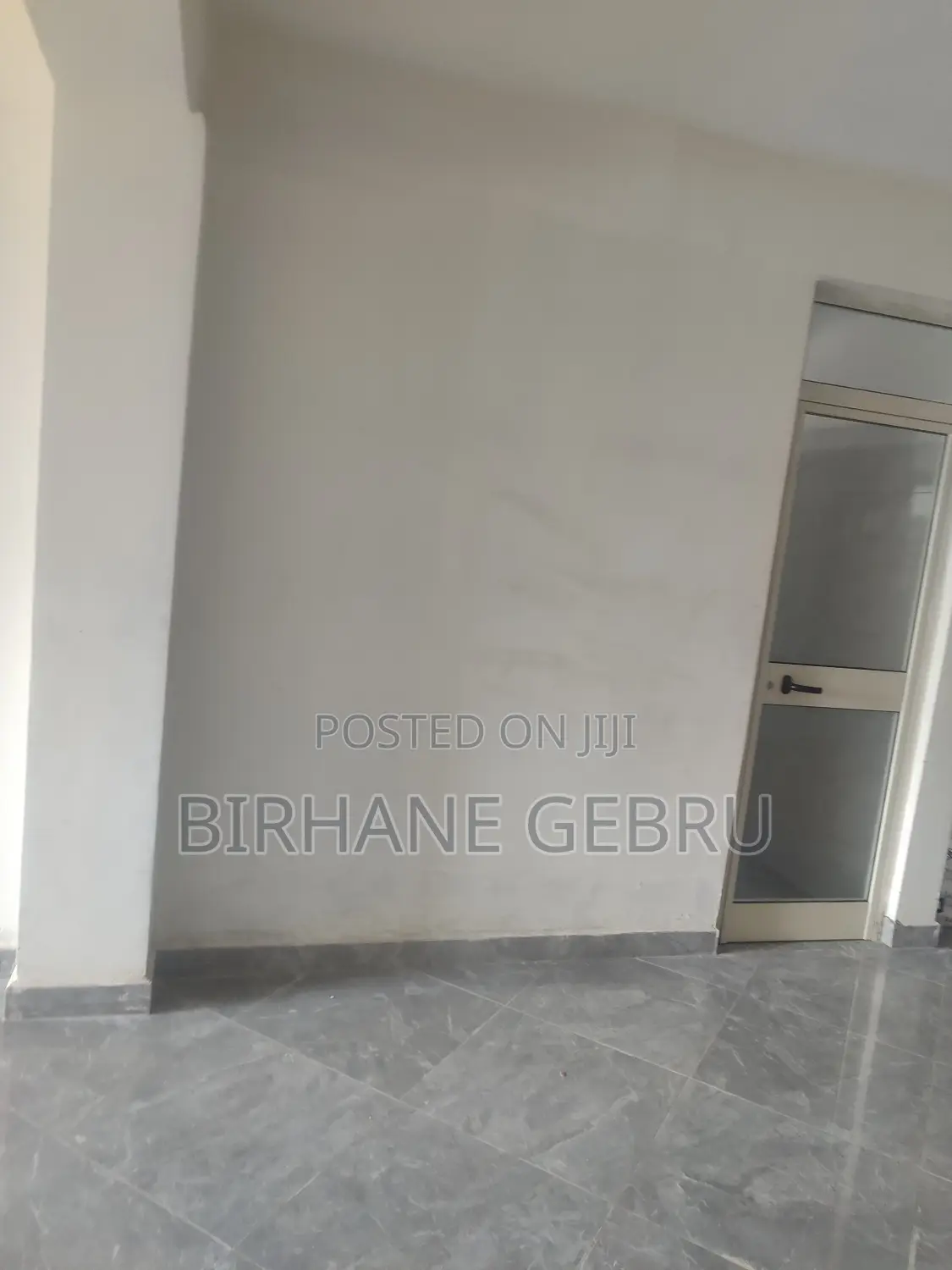 Luxury Complex Apa Rent for Cafe Resturant Frinture Supmark