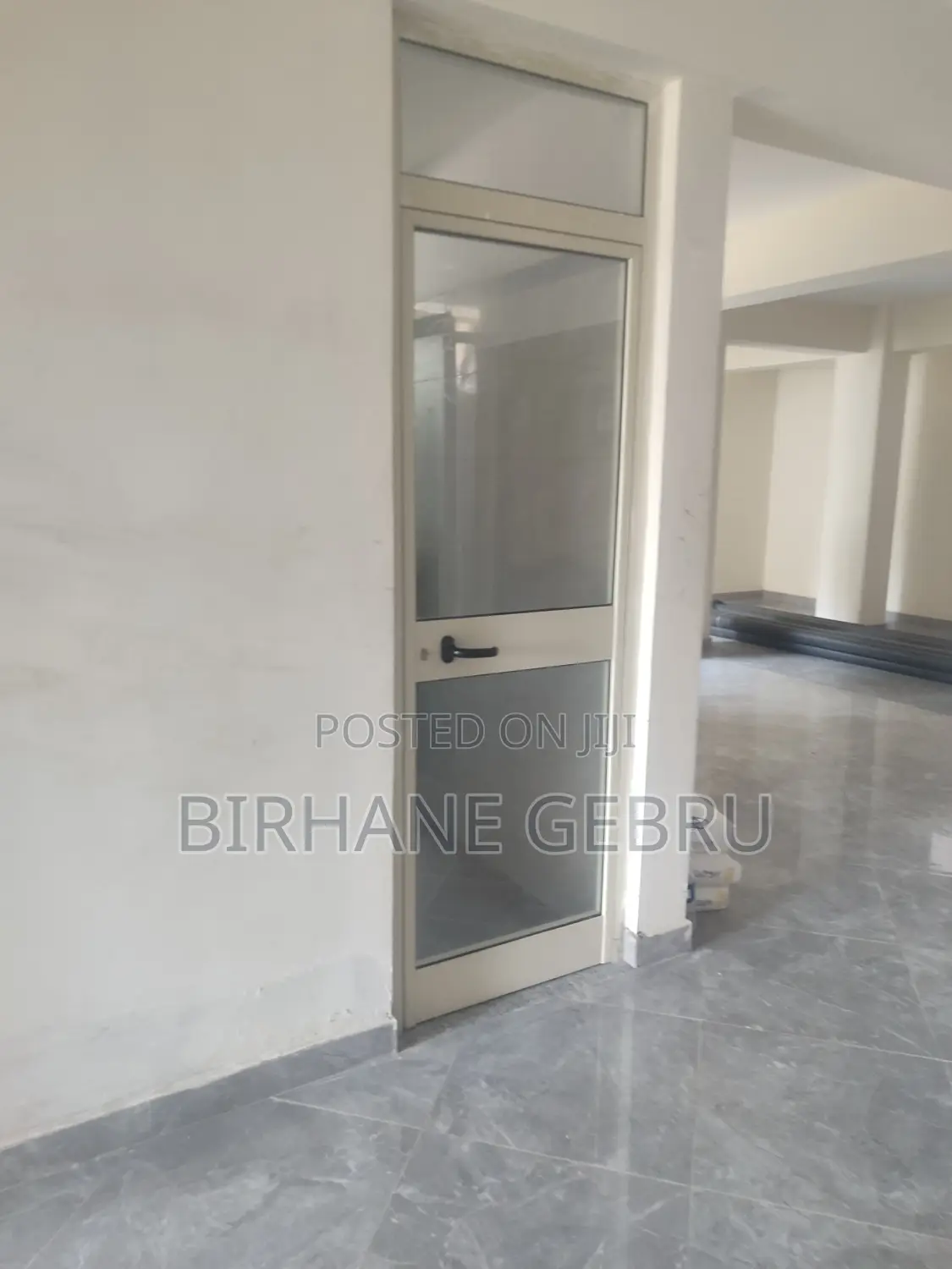 Luxury Complex Apa Rent for Cafe Resturant Frinture Supmark