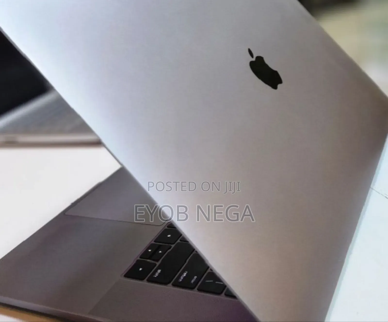 New Laptop Apple MacBook Pro 2016 16GB Intel Core I7 SSD 256GB