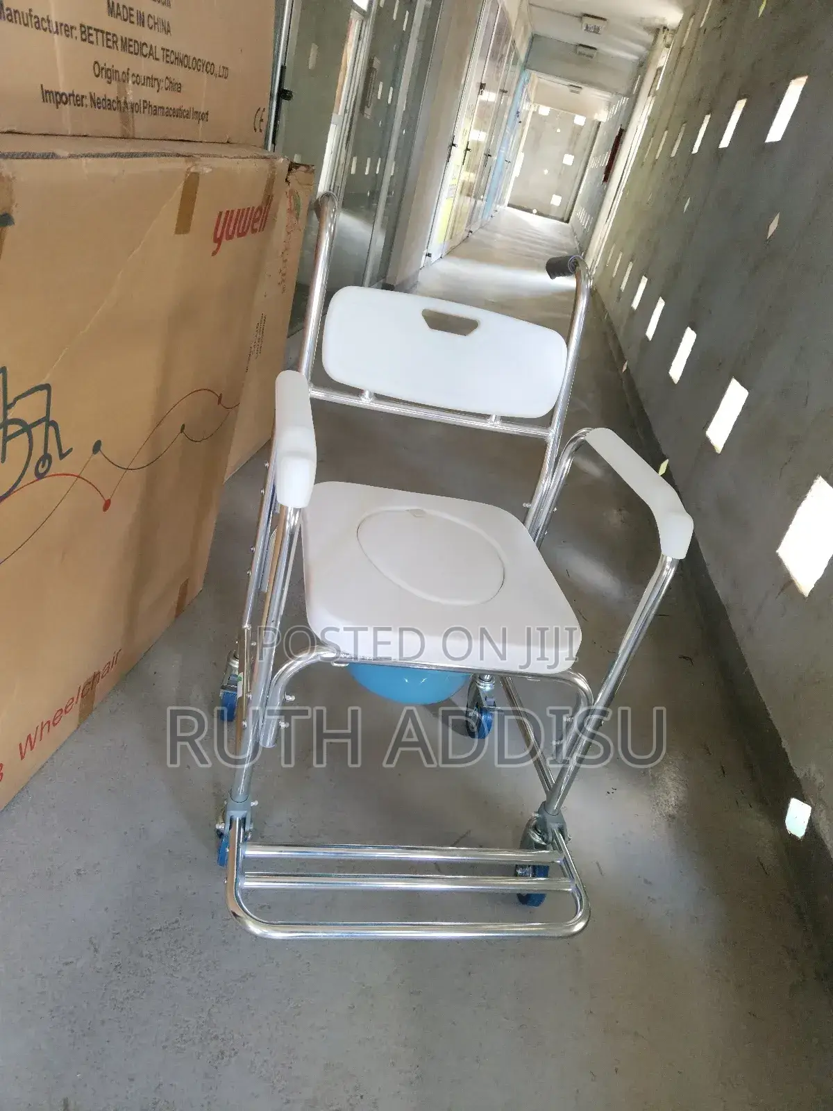 Commode Chairφ_commode Chair4πcommod3 Wheel$)Commode Chair