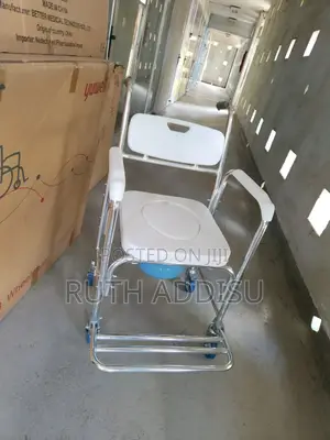 Commode Chairφ_commode Chair4πcommod3 Wheel$)Commode Chair