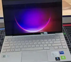 New Laptop HP Envy 13 16GB Intel Core I7 SSD 1T