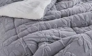 ጋቢ ለምኔ Comforter