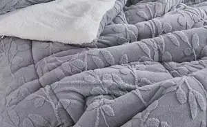 ጋቢ ለምኔ Comforter