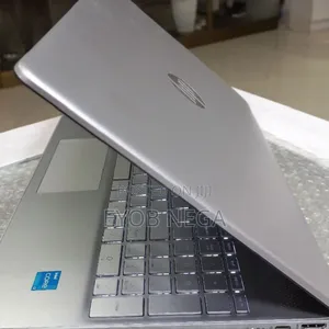 New Laptop HP Stream Notebook 8GB Intel Core I3 SSD 1T