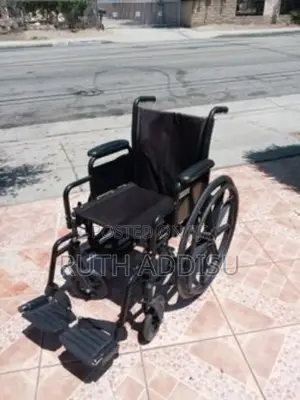 Photo - Wheelchairω*Flip-Back Arms, Portable Folding Wheelchair
