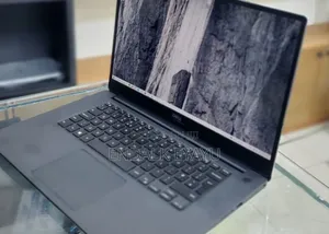 Photo - New Laptop Dell Precision 5520 32GB Intel Core I7 SSD 512GB