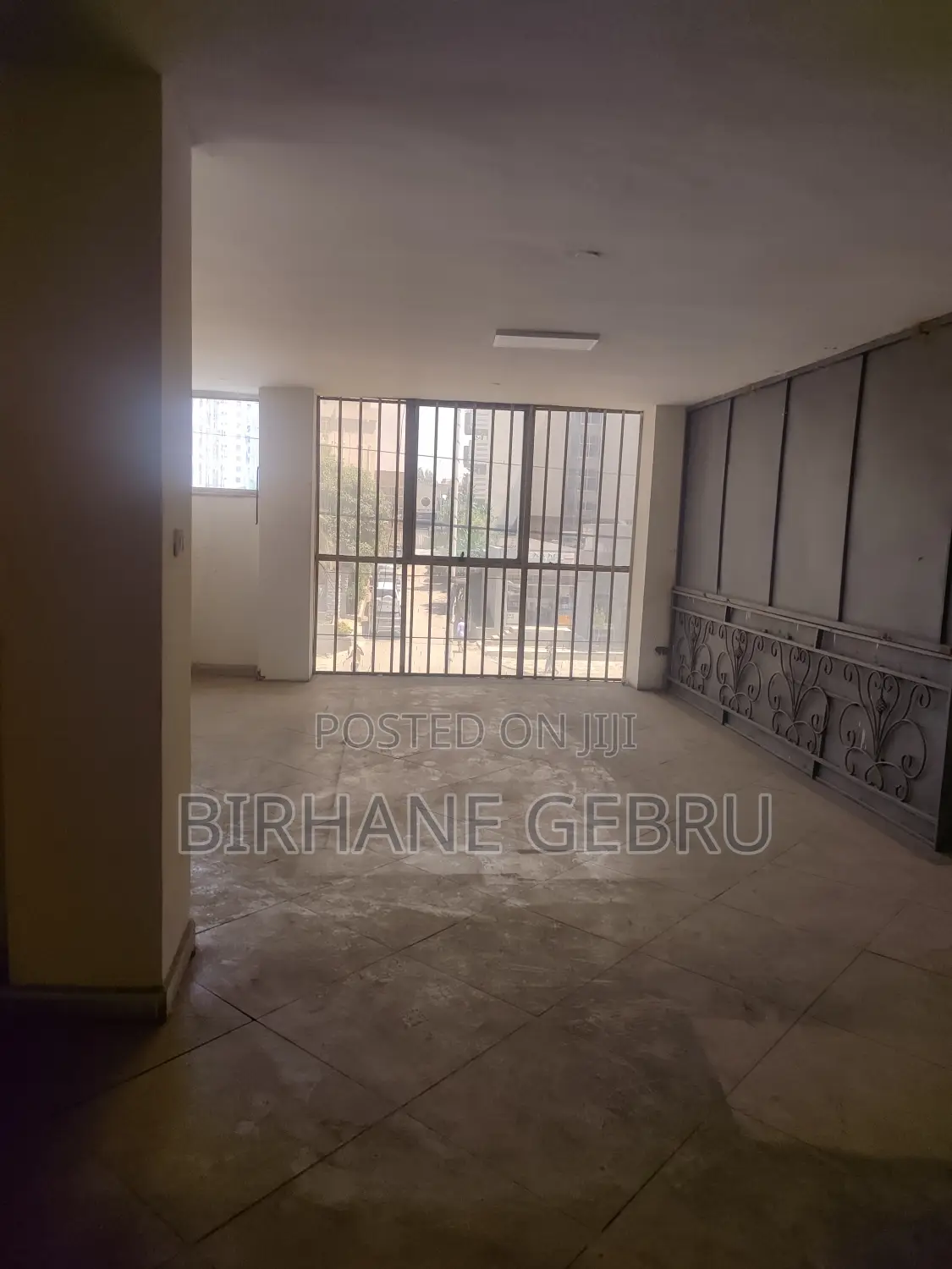 Luxury Complex Apa Rent for Office or Other Business