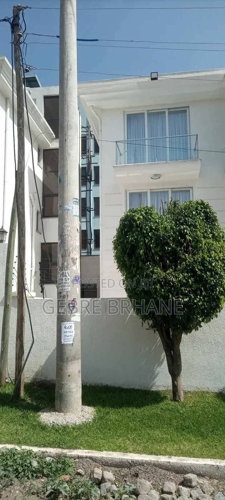 6bdrm House in G+2, Yeka for rent