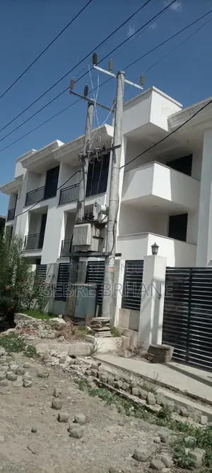 7bdrm House in G+2, Yeka for rent