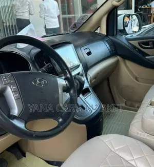 Hyundai Starex 2021 White