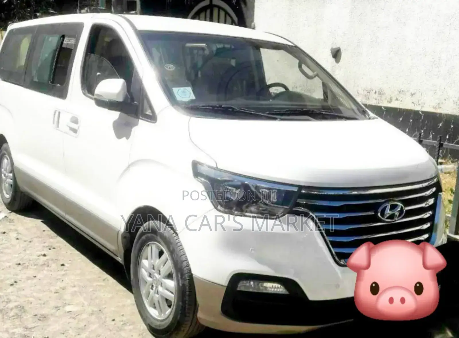 Hyundai Starex 2021 White