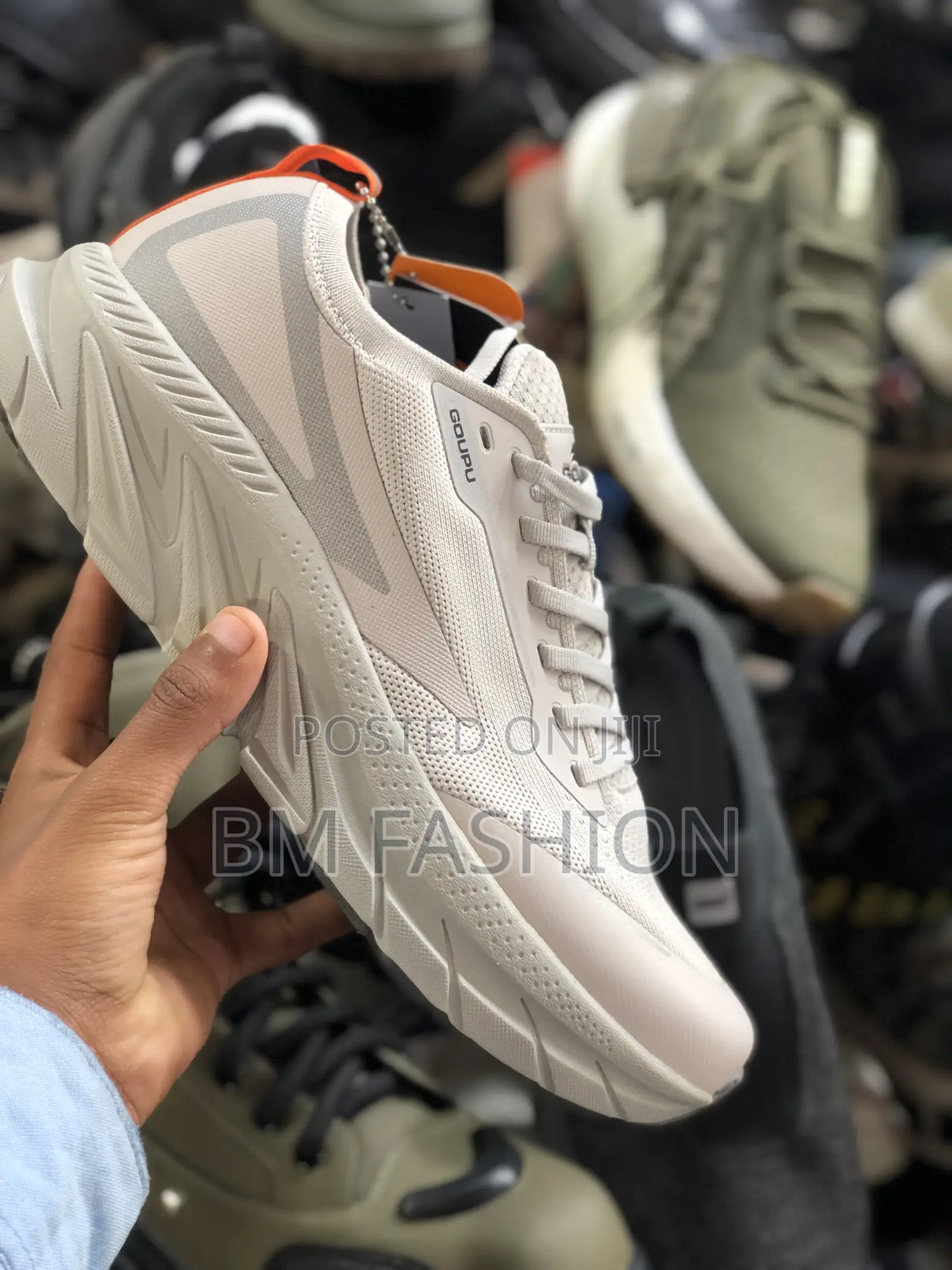 Goupu Sneakers Creamie