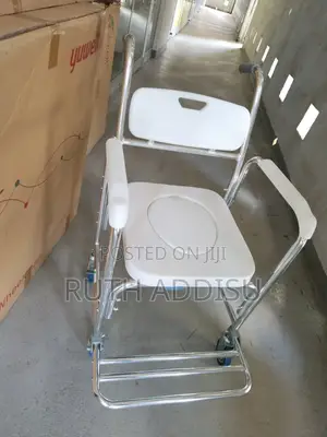 Photo - Commode Mini Wheel Chair4δcommode Chair Commode Chair