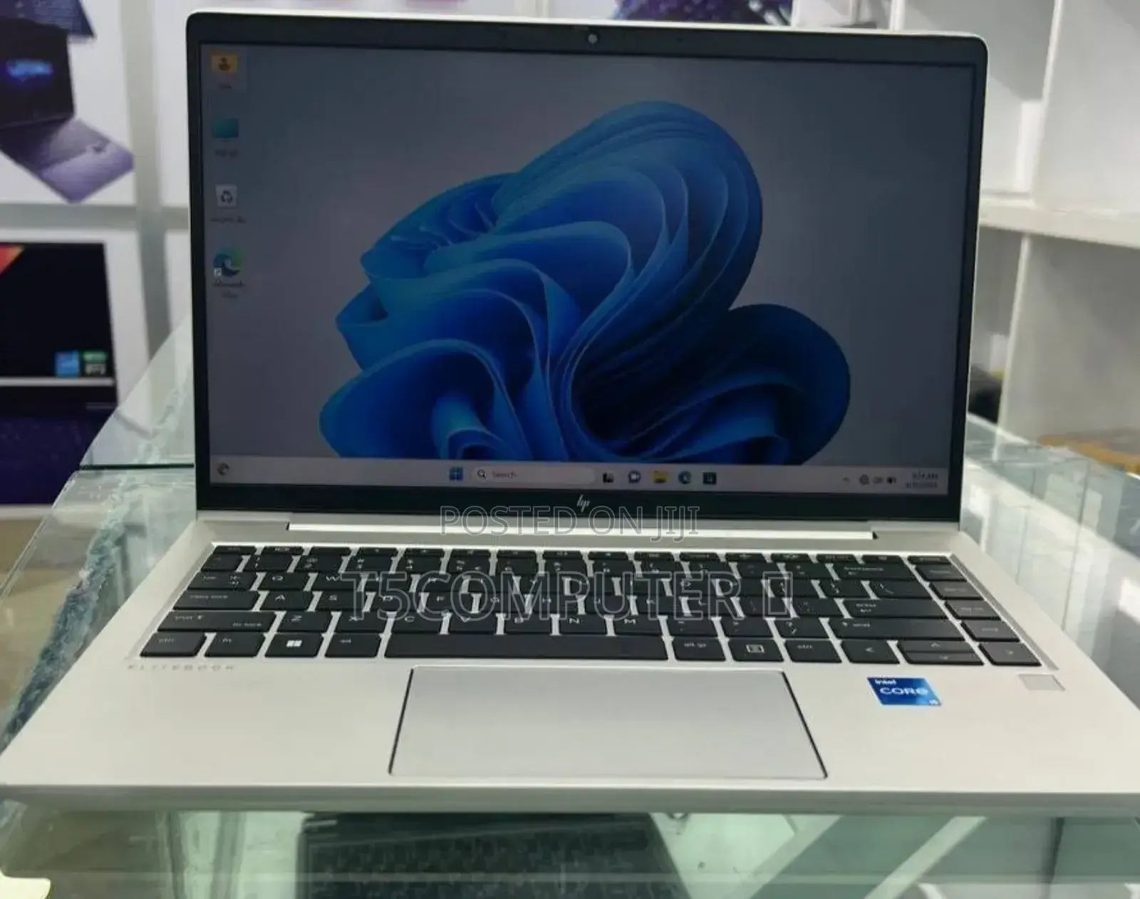 New Laptop HP EliteBook 840 G8 16GB Intel Core I7 SSD 512GB