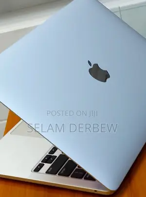 New Laptop Apple MacBook Pro M1 8GB Apple M1 SSD 512GB