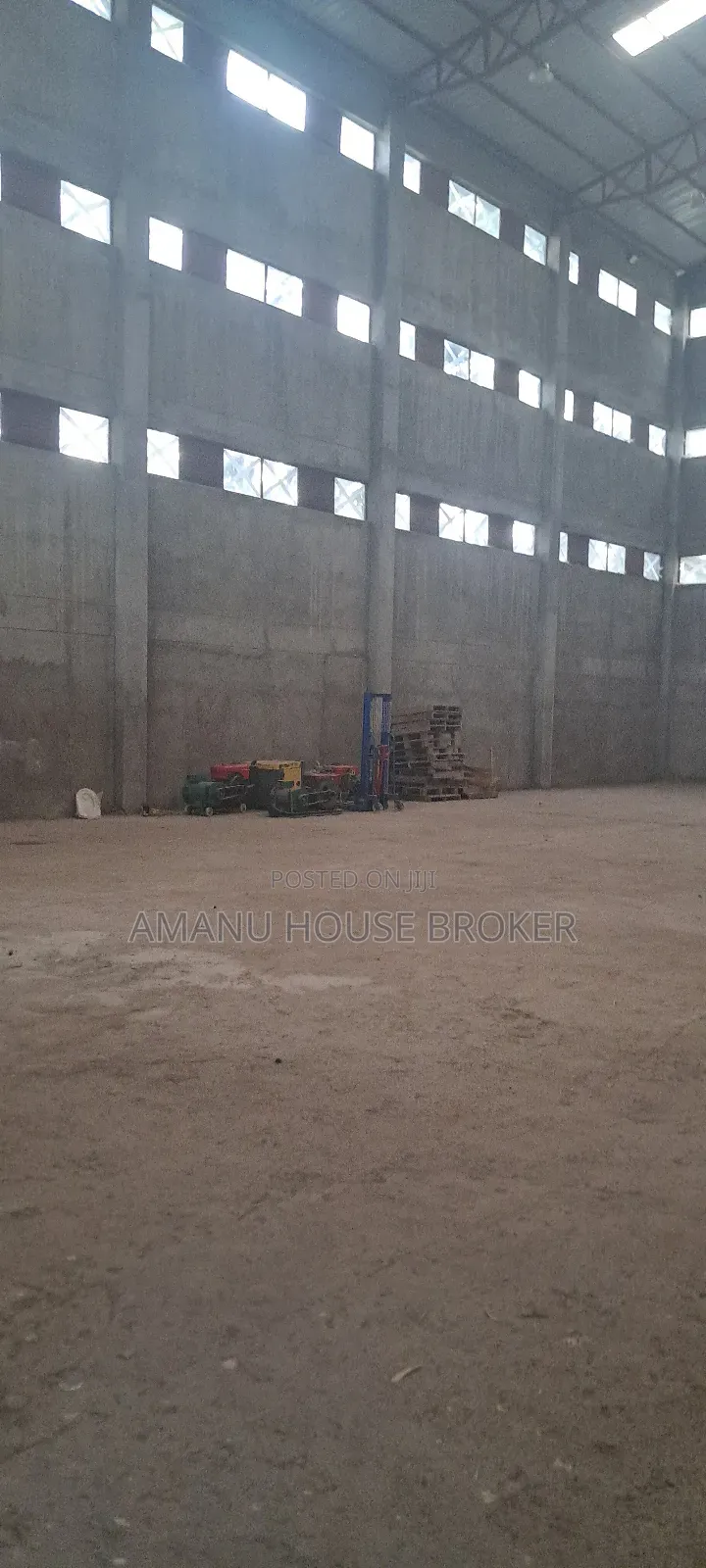 Urgent Warehouse for Rent, Total Area 1,200sqm