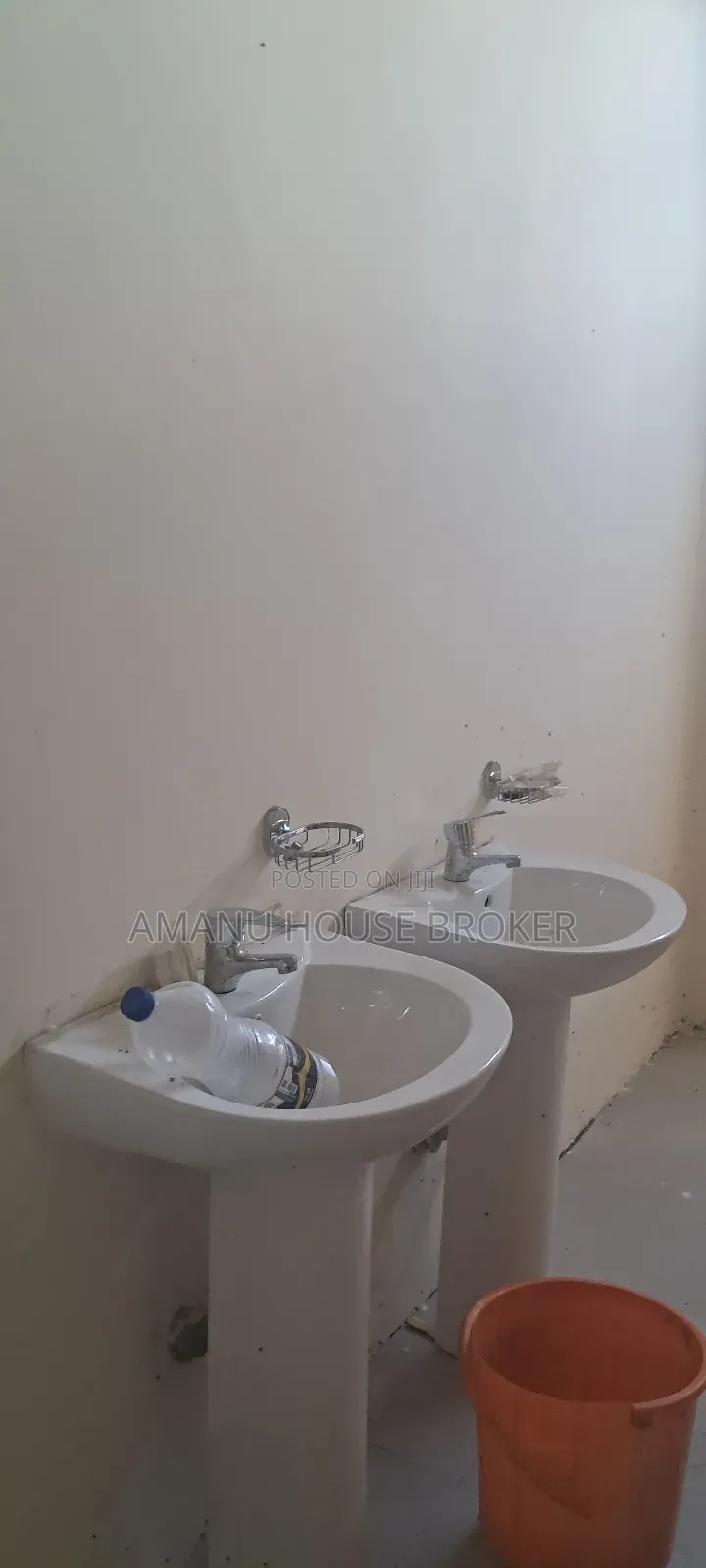 Urgent Warehouse for Rent, Total Area 1,200sqm