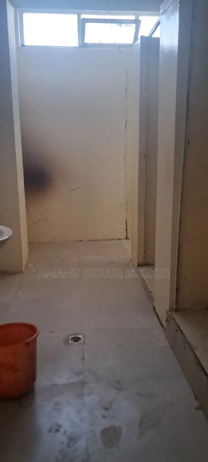 Urgent Warehouse for Rent, Total Area 1,200sqm