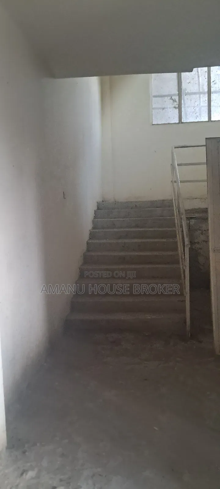 Urgent Warehouse for Rent, Total Area 1,200sqm