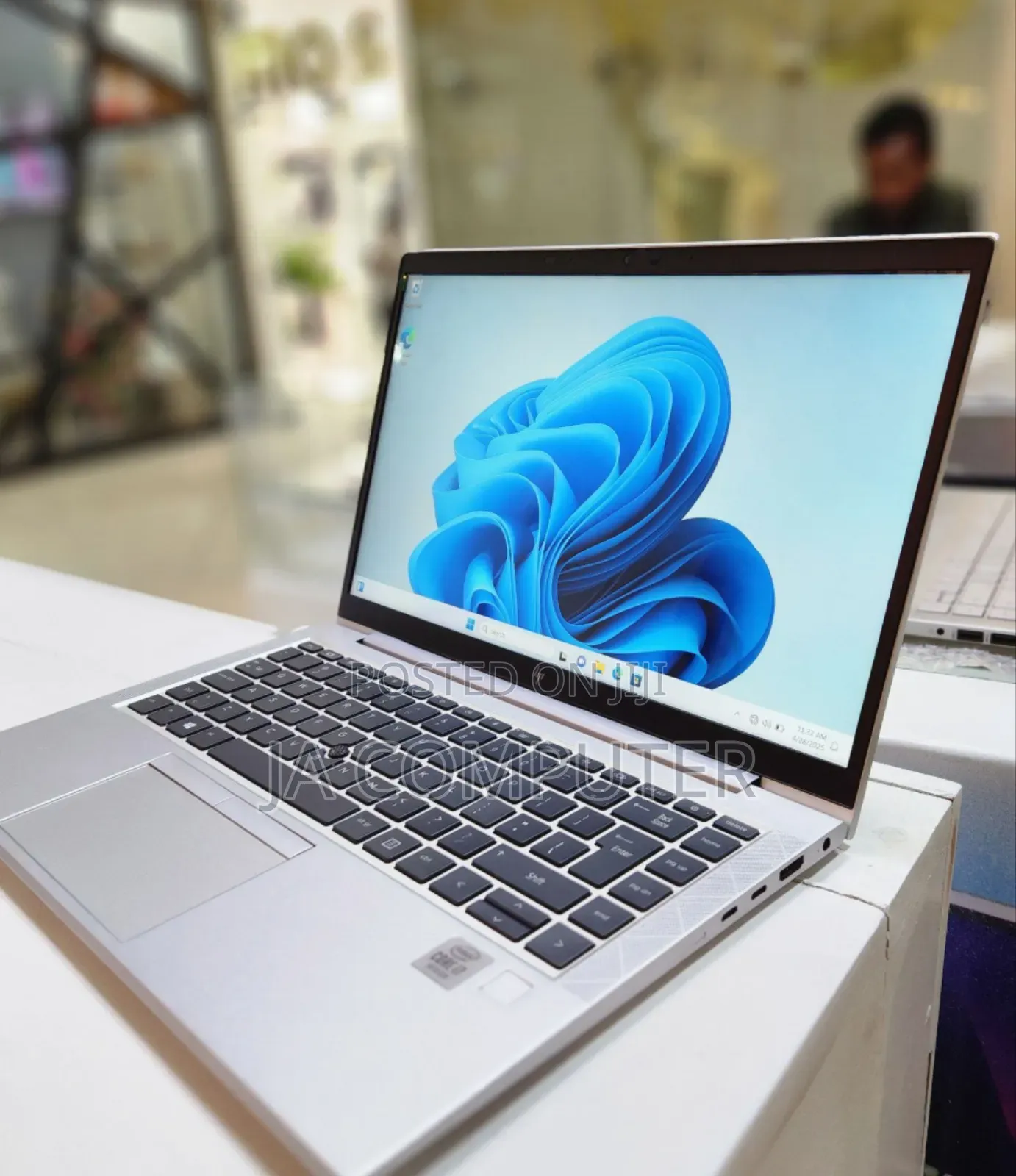 New Laptop HP EliteBook 840 G7 16GB Intel Core I7 SSD 512GB