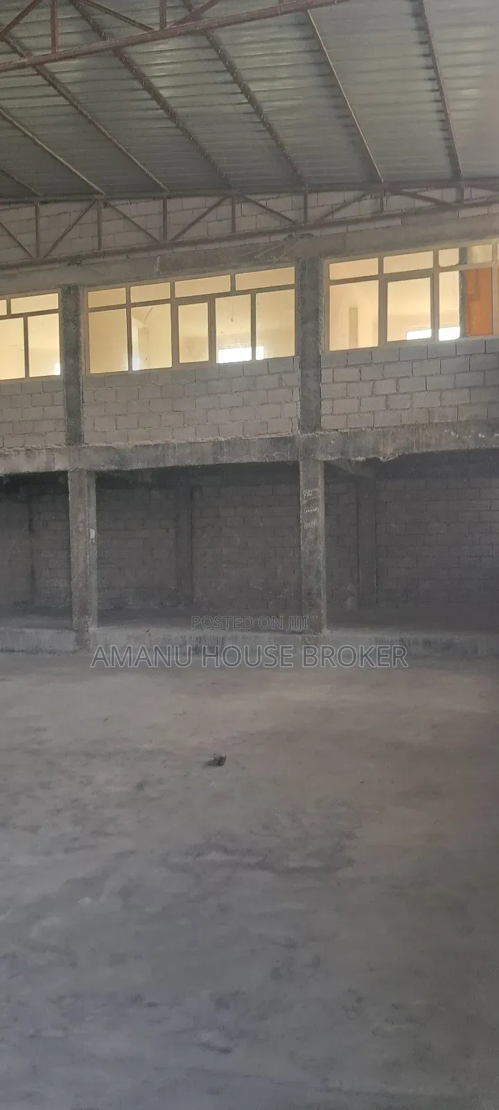 Urgently Available Warehouse for Rent, Total Area 2,000sq