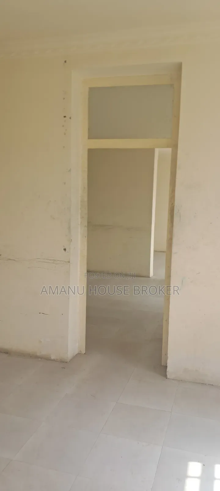 Urgently Available Warehouse for Rent, Total Area 2,000sq