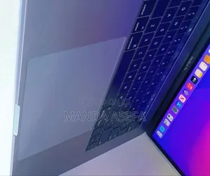 New Laptop Apple MacBook Pro 2017 16GB Intel Core I7 SSD 512GB