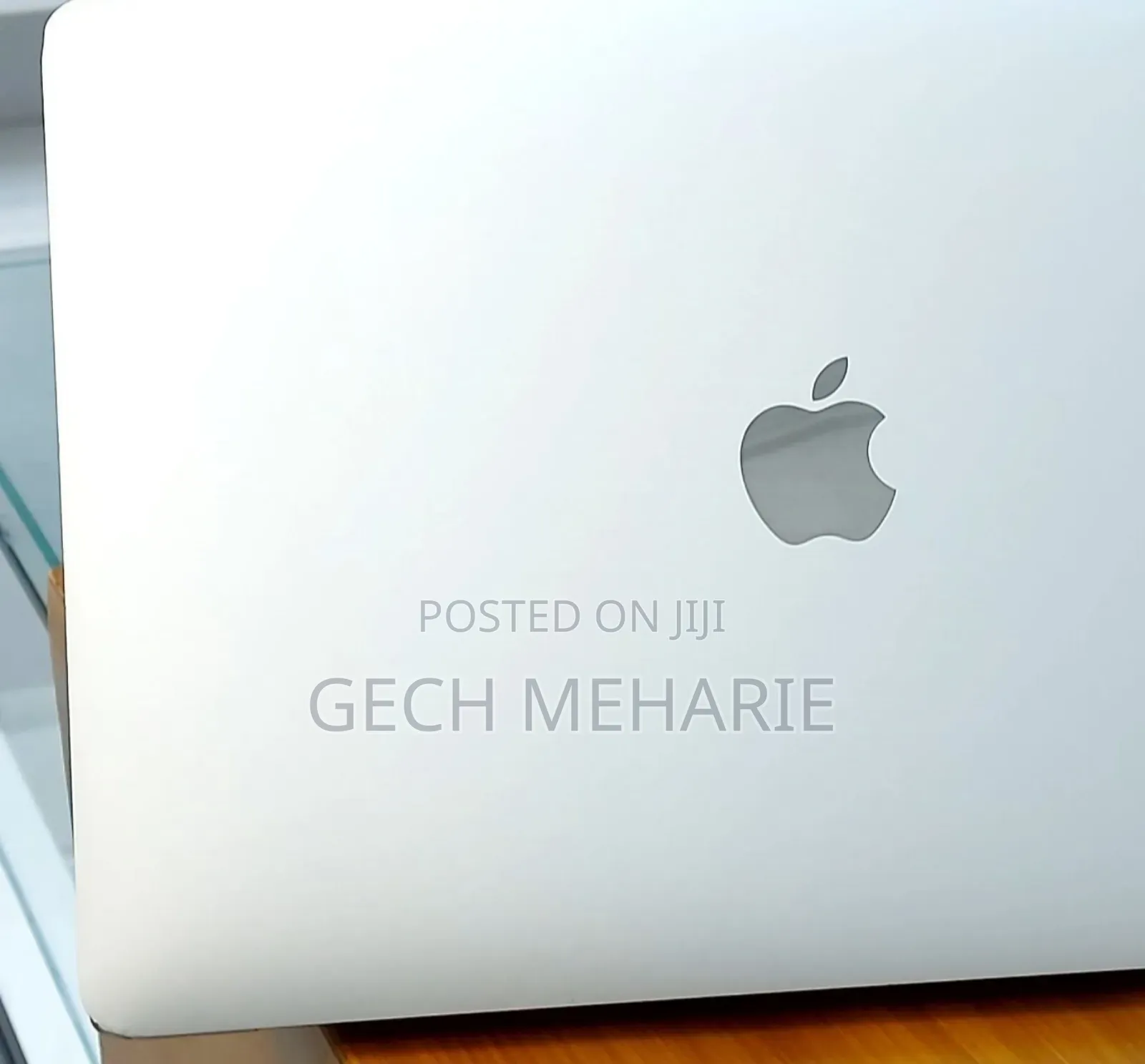 New Laptop Apple MacBook Pro M1 8GB Apple M1 Pro SSD 512GB