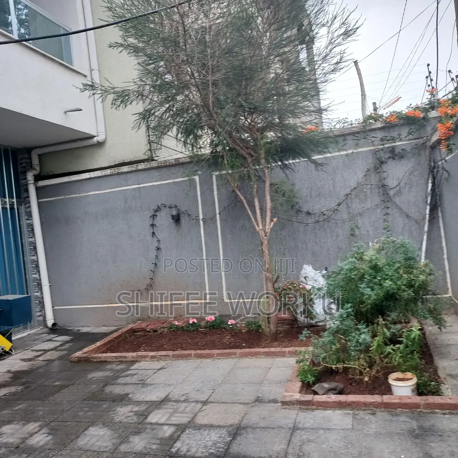 Furnished 7bdrm House in Tafo, Yeka for sale