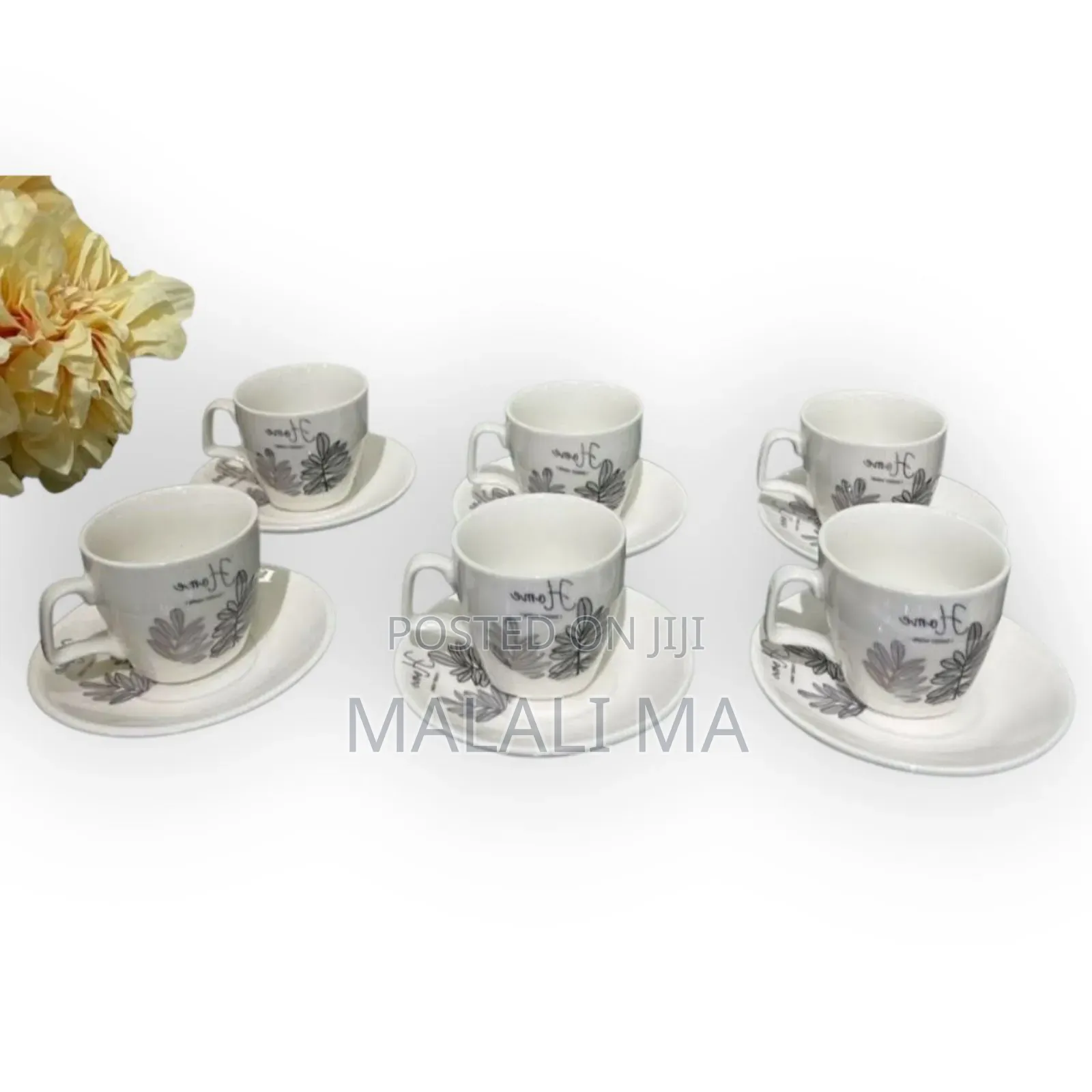 የቡና ሲኒዎች ከማስቀመጫ ጋር