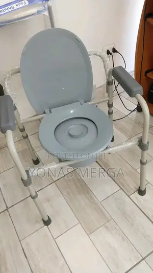 Commode, Foldable Steel Frameßðtoilet Chairọ驅self-Contained