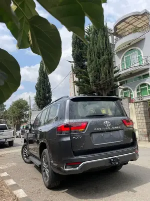 Toyota Land Cruiser 2023 Black