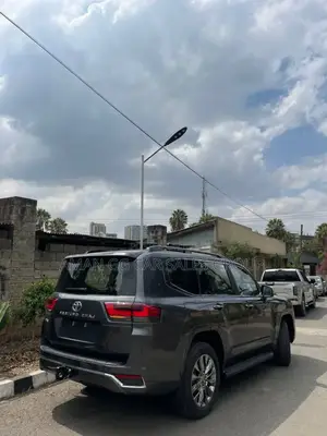 Toyota Land Cruiser 2023 Black