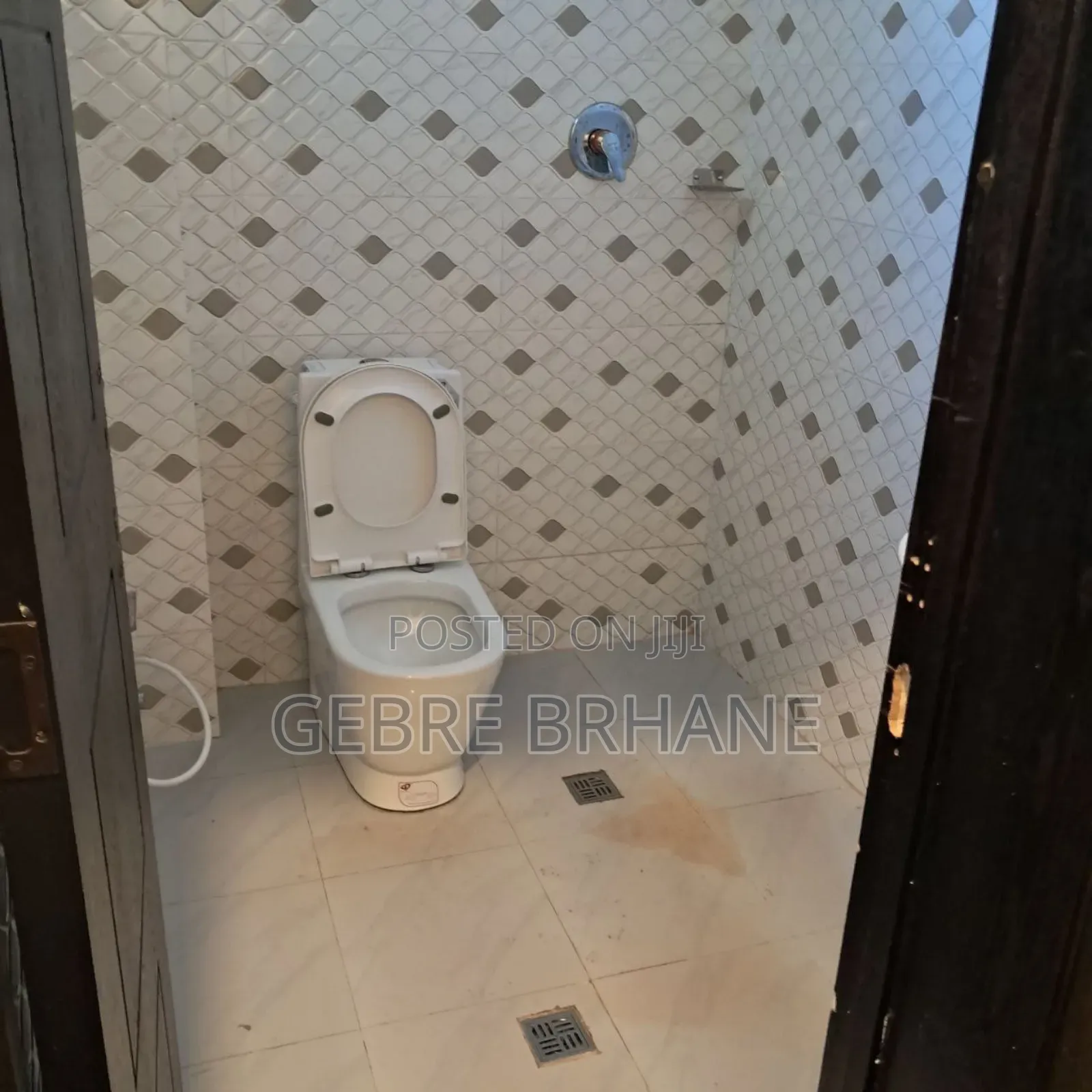 3bdrm Apartment in Apartment, Yeka for rent