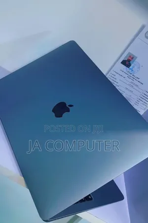 New Laptop Apple MacBook Air 2020 M1 8GB Apple M1 SSD 256GB