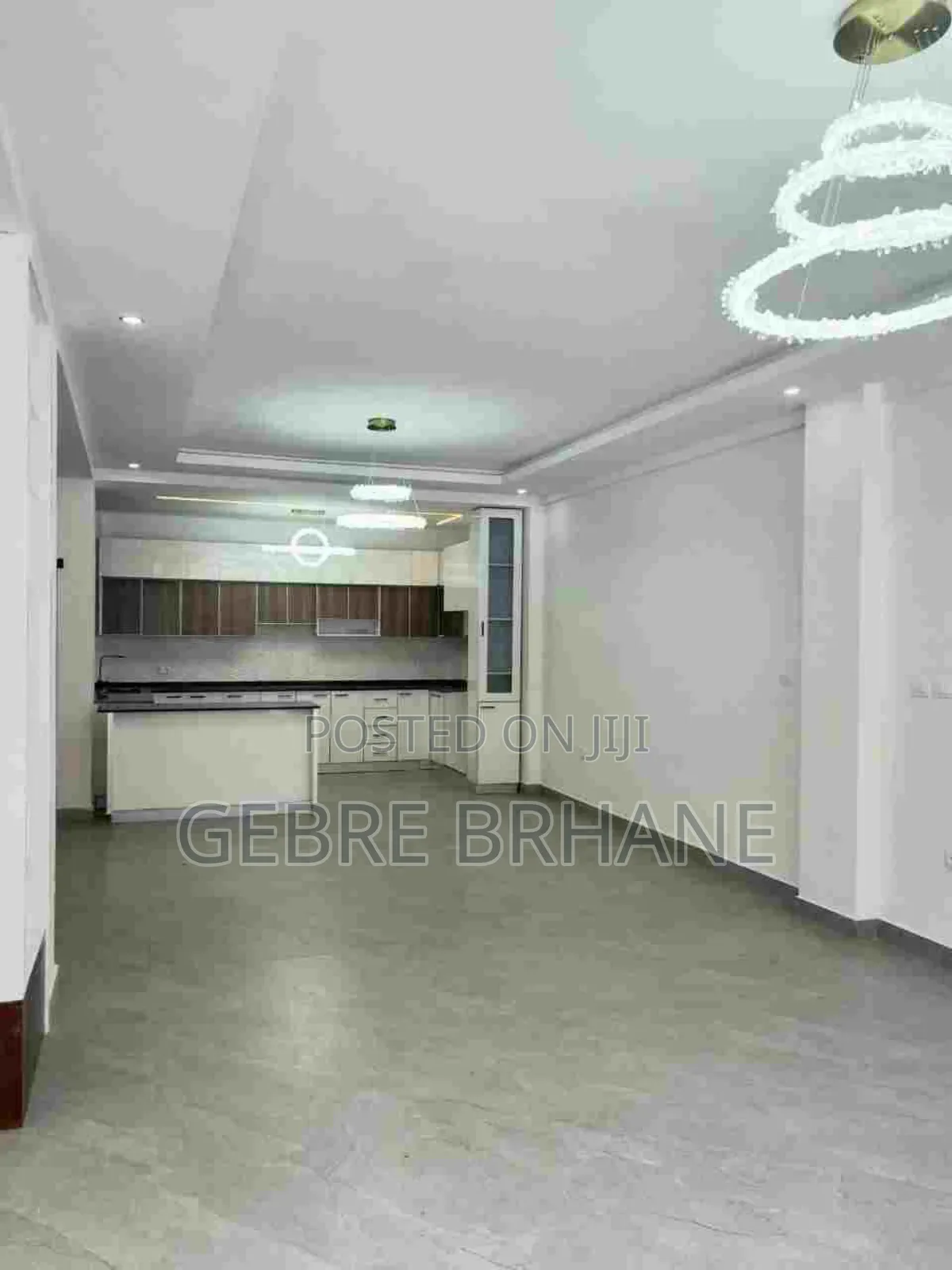 6bdrm House in G+2, Yeka for rent