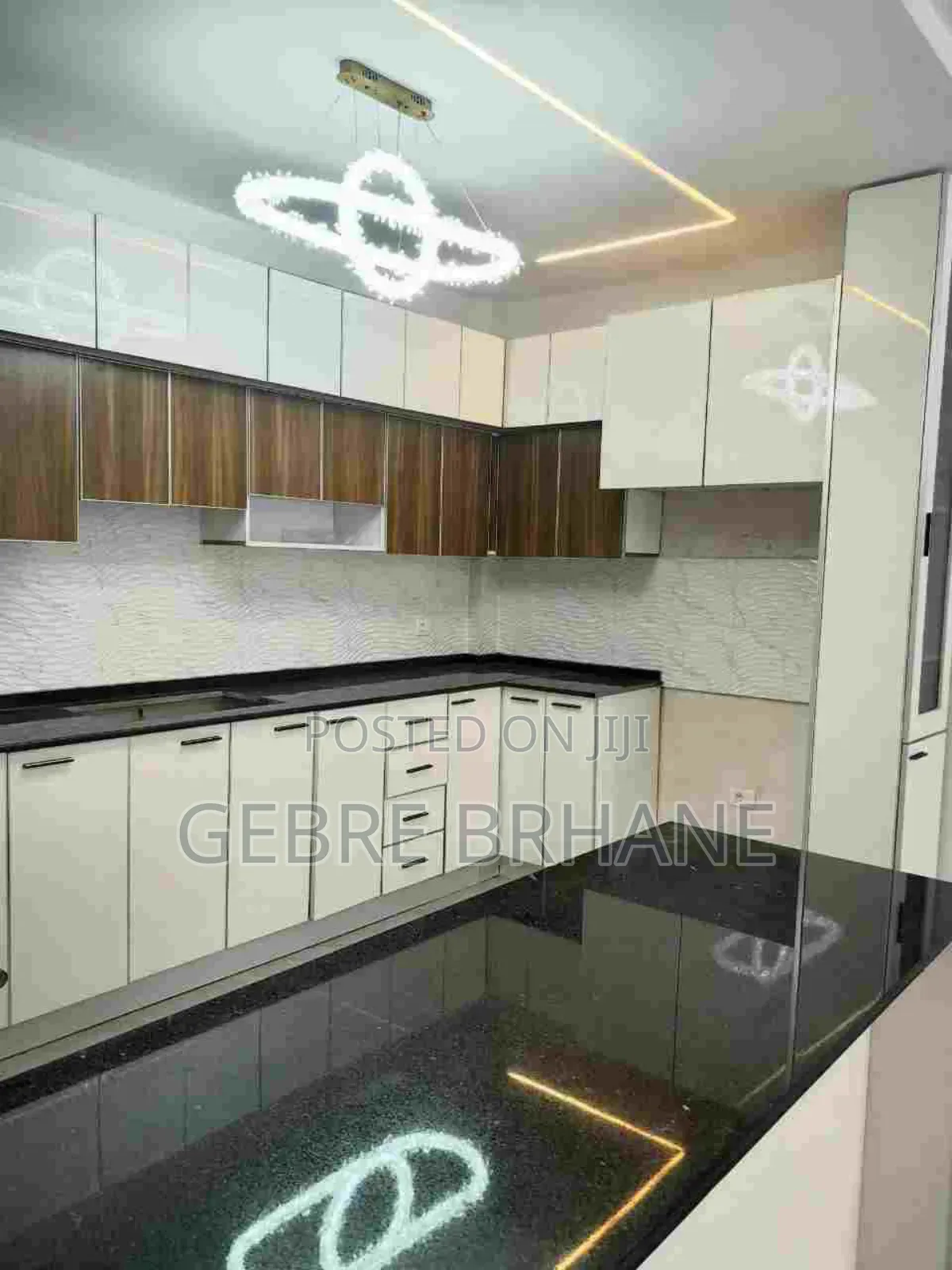 6bdrm House in G+2, Yeka for rent