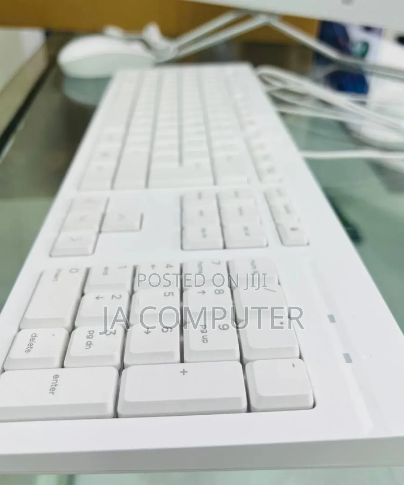 New Desktop Computer HP 200 G4 All-in-One 16GB Intel Core I7 SSD 512GB