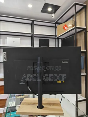 Lenovo Thinkvision Monitor
Model- P27h-20