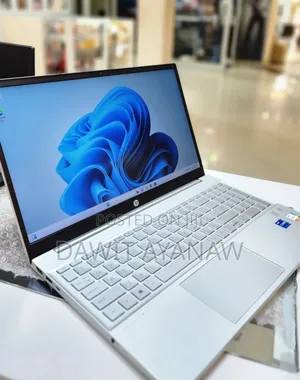 New Laptop HP Pavilion 15 16GB Intel Core I7 SSD 512GB