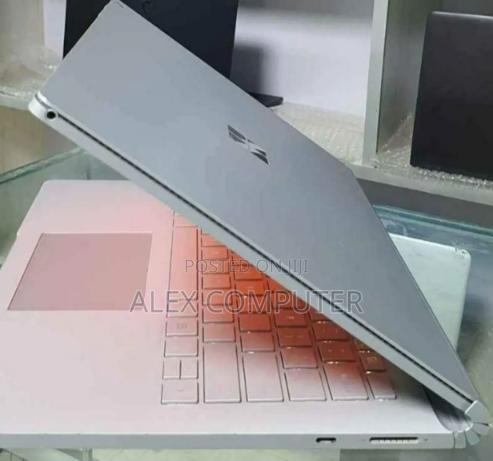 New Laptop Microsoft Surface Book 3 16GB Intel Core I7 SSD 256GB