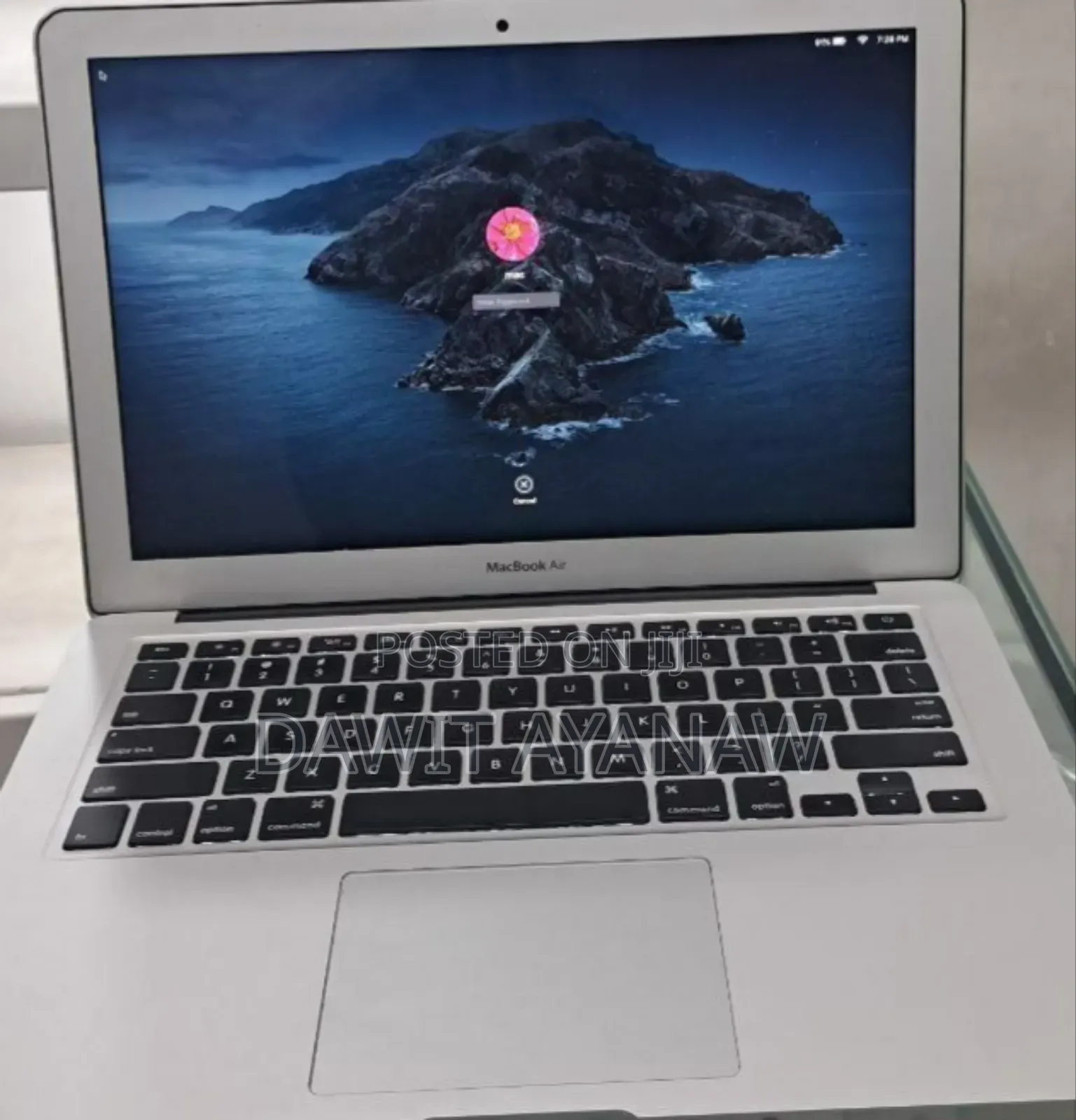 New Laptop Apple MacBook Air 2017 8GB Intel Core I7 SSD 128GB