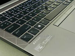 New Laptop HP ZBook Studio 16GB Intel Core I7 SSD 512GB